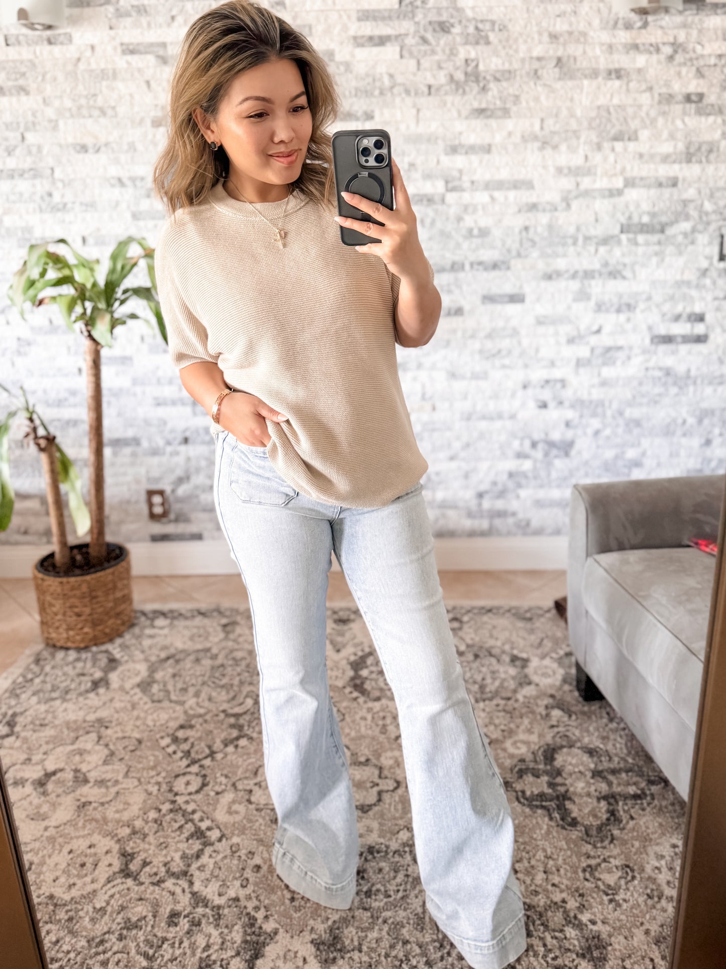RISEN ACID WASH HIGH RISE FRONT PATCH POCKET FLARE JEANS