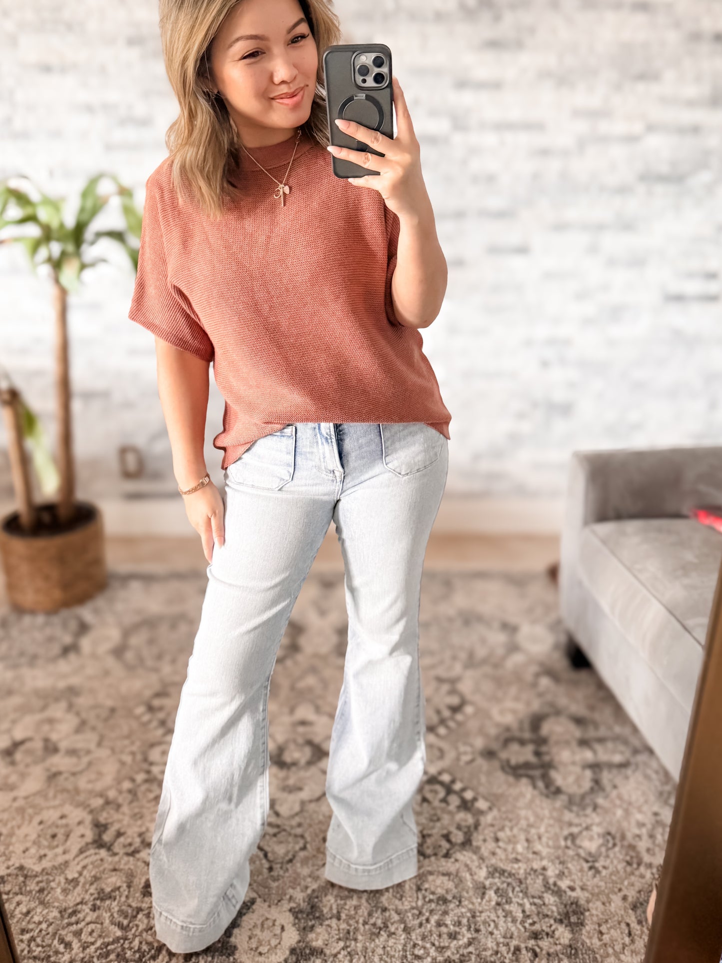 RISEN ACID WASH HIGH RISE FRONT PATCH POCKET FLARE JEANS