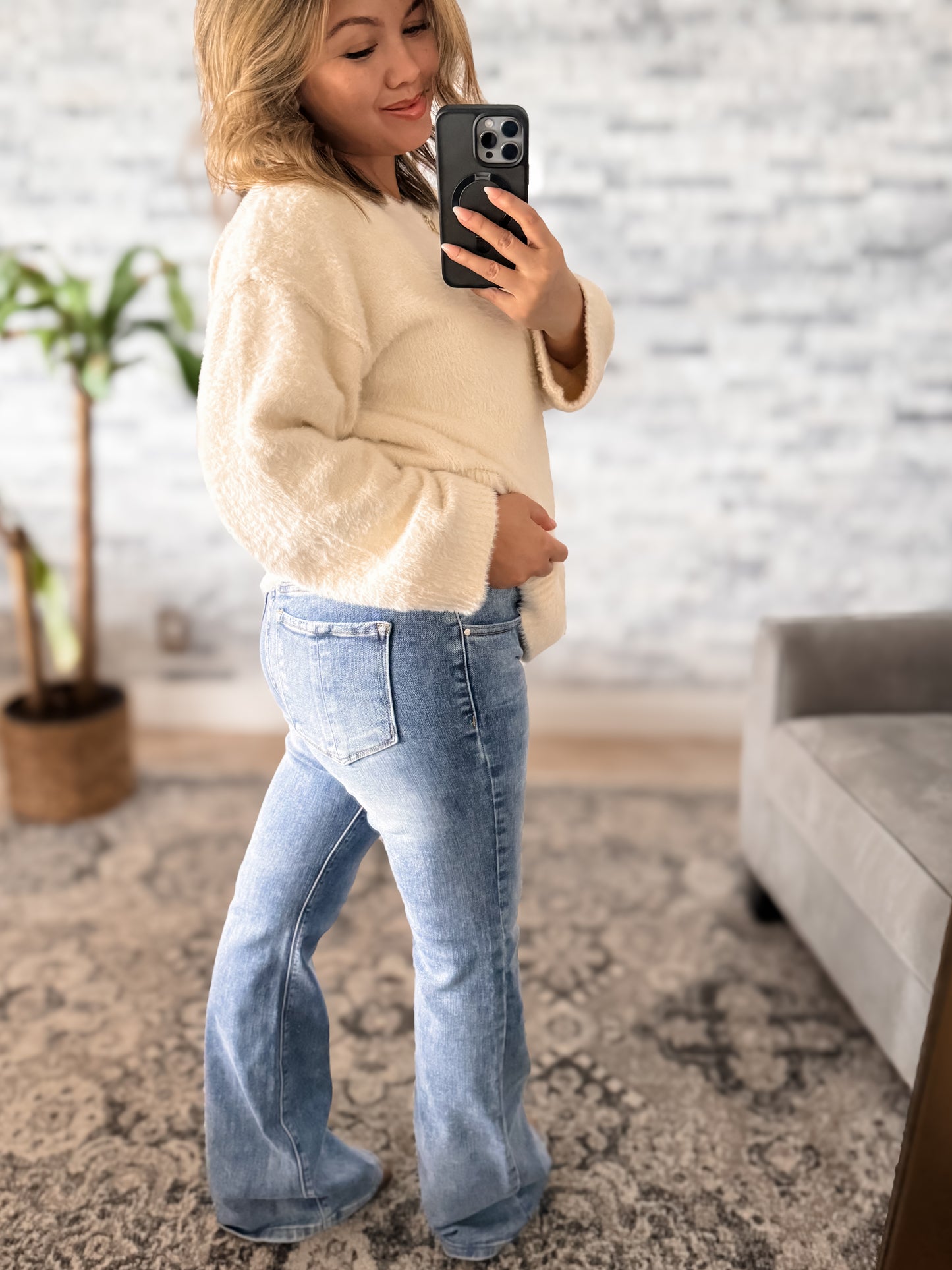 RISEN MID RISE BOOTCUT JEANS