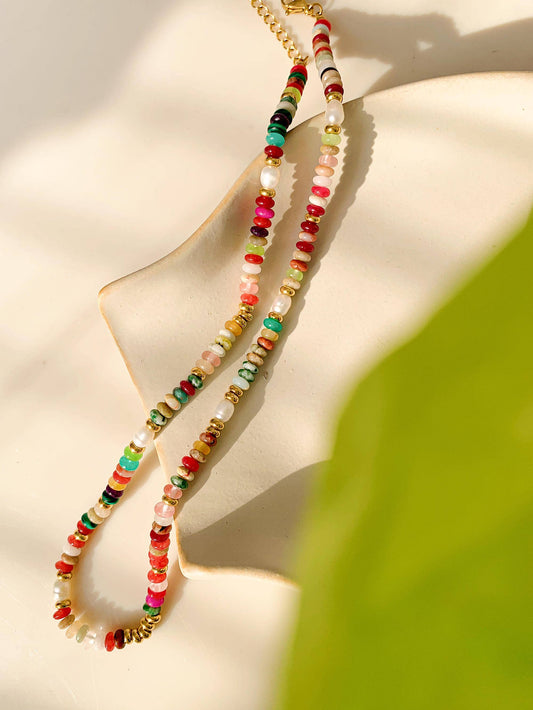SUNNY BOHO COLORED BEADED NECKLACE - MULTI