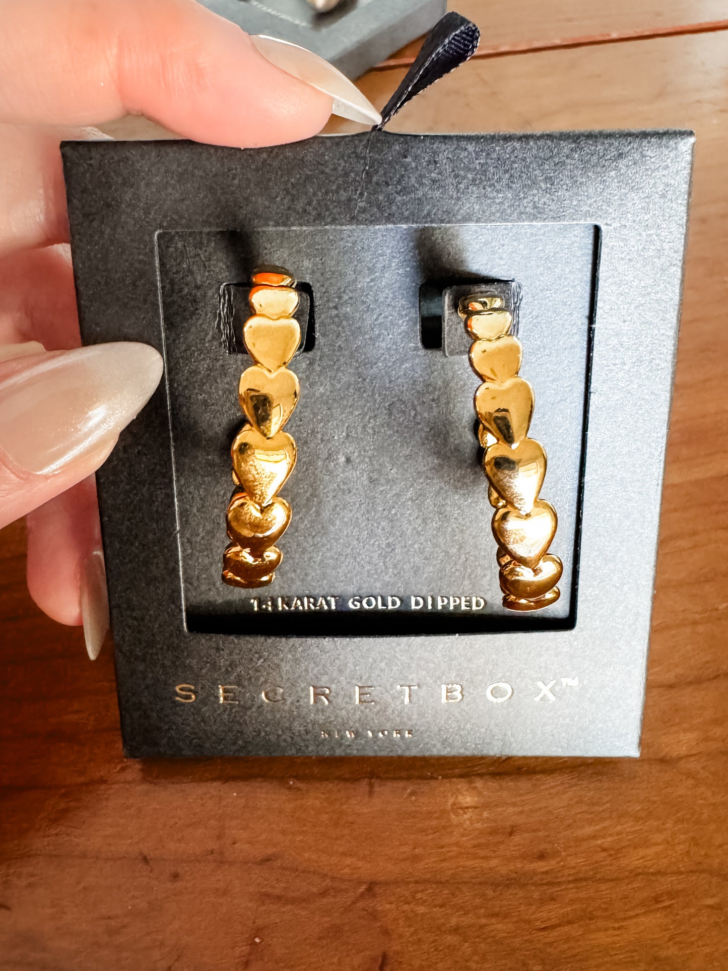 GOLD DIPPED HEART LINK HOOP EARRINGS