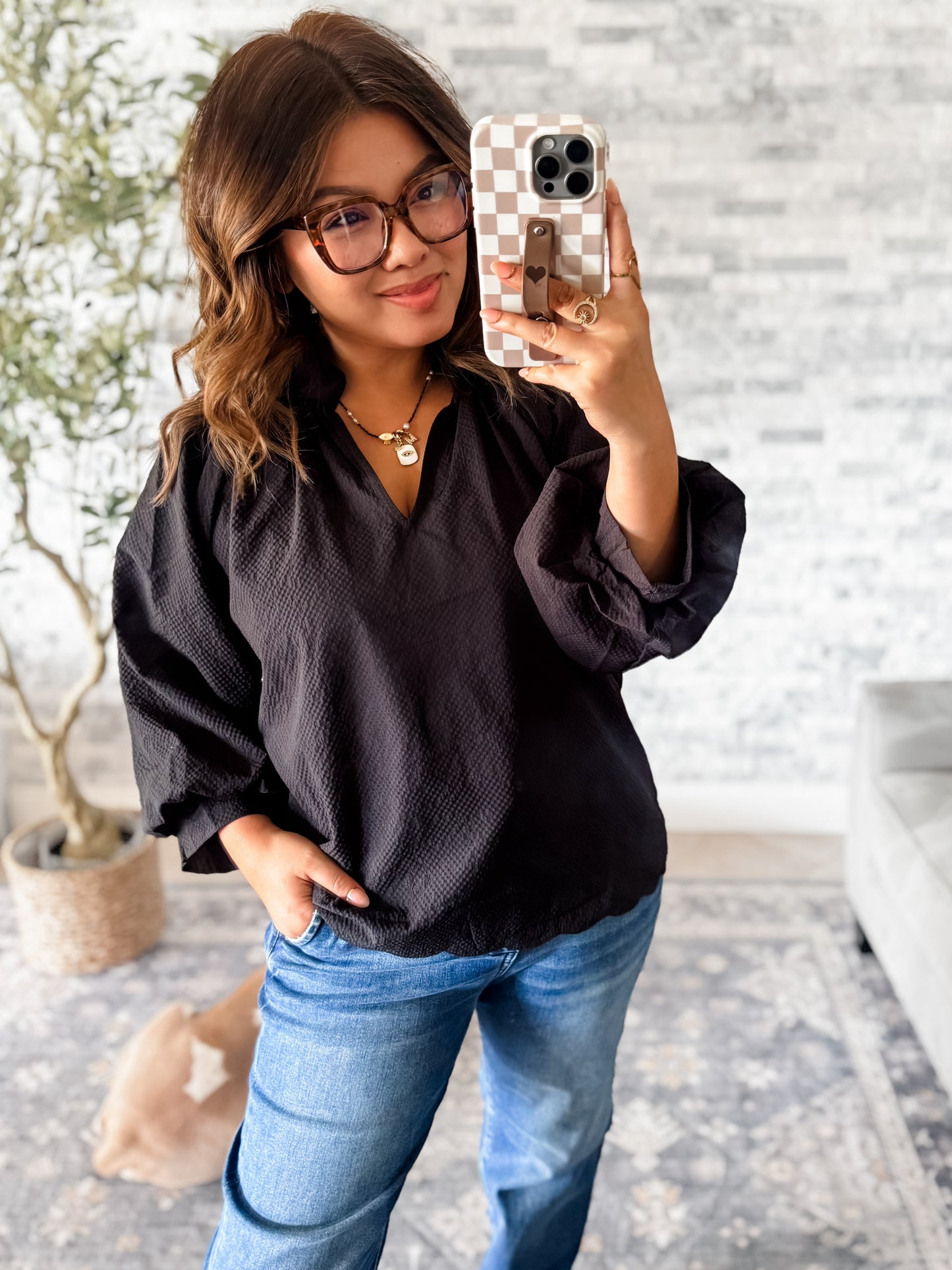 TEXTURED BALLOON SLEEVE BLOUSE in BLACK