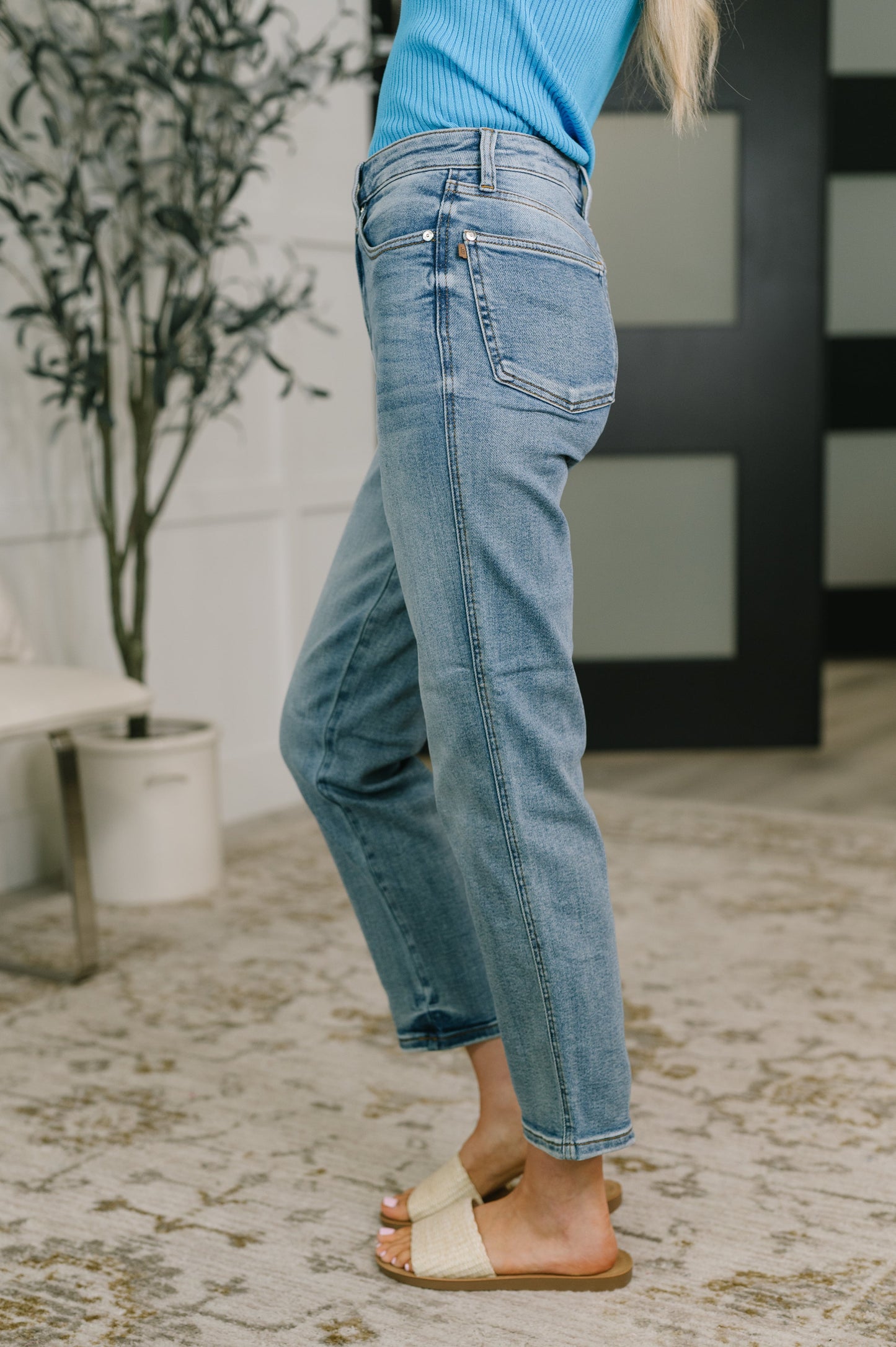 JUDY BLUE HIGH RISE ANKLE STRAIGHT JEAN