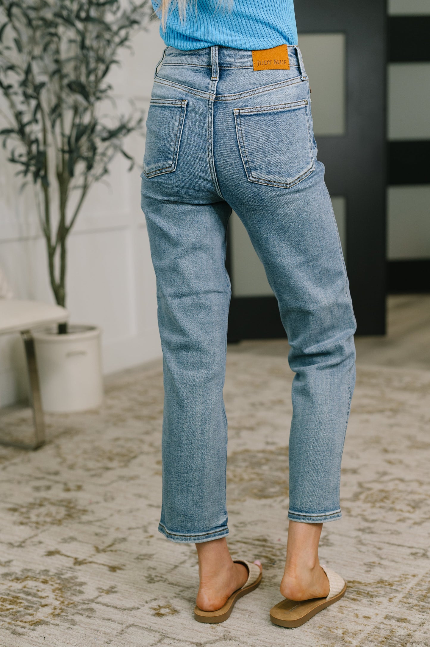 JUDY BLUE HIGH RISE ANKLE STRAIGHT JEAN