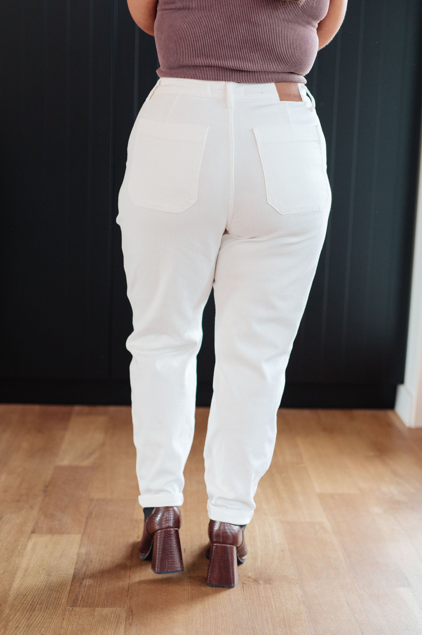 JUDY BLUE HIGH RISE DOUBLE CUFFED JOGGER in WHITE