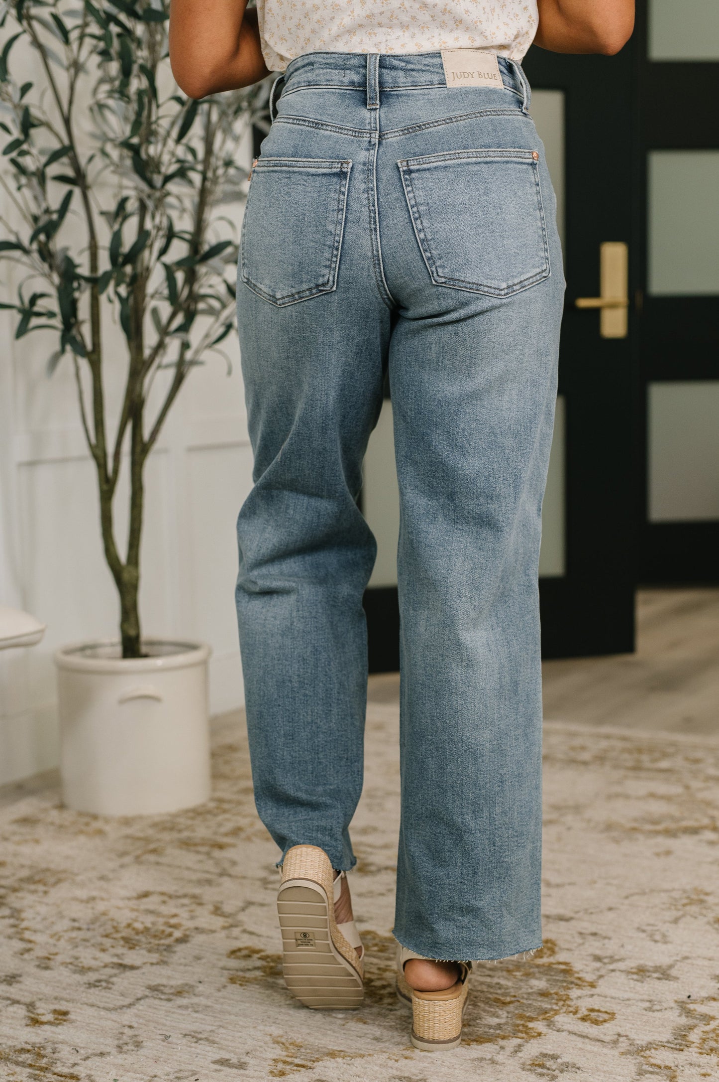 JUDY BLUE HIGH RISE RIGID MAGIC WIDE LEG JEANS