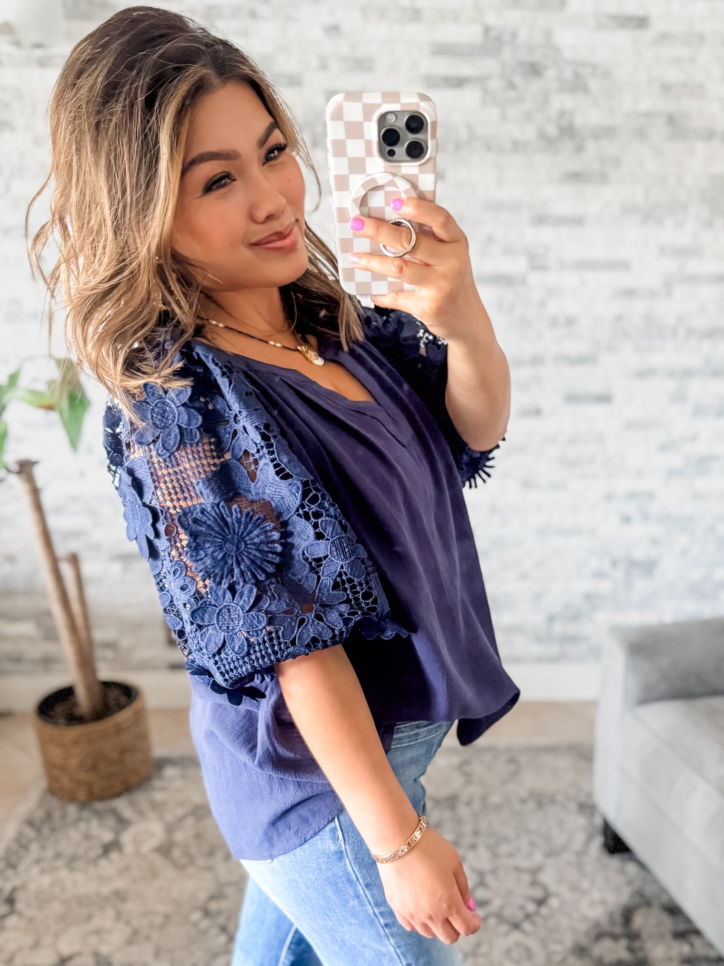 LUXE 3D FLORAL LACE SLEEVE TOP w/ NOTCHED NECKLINE