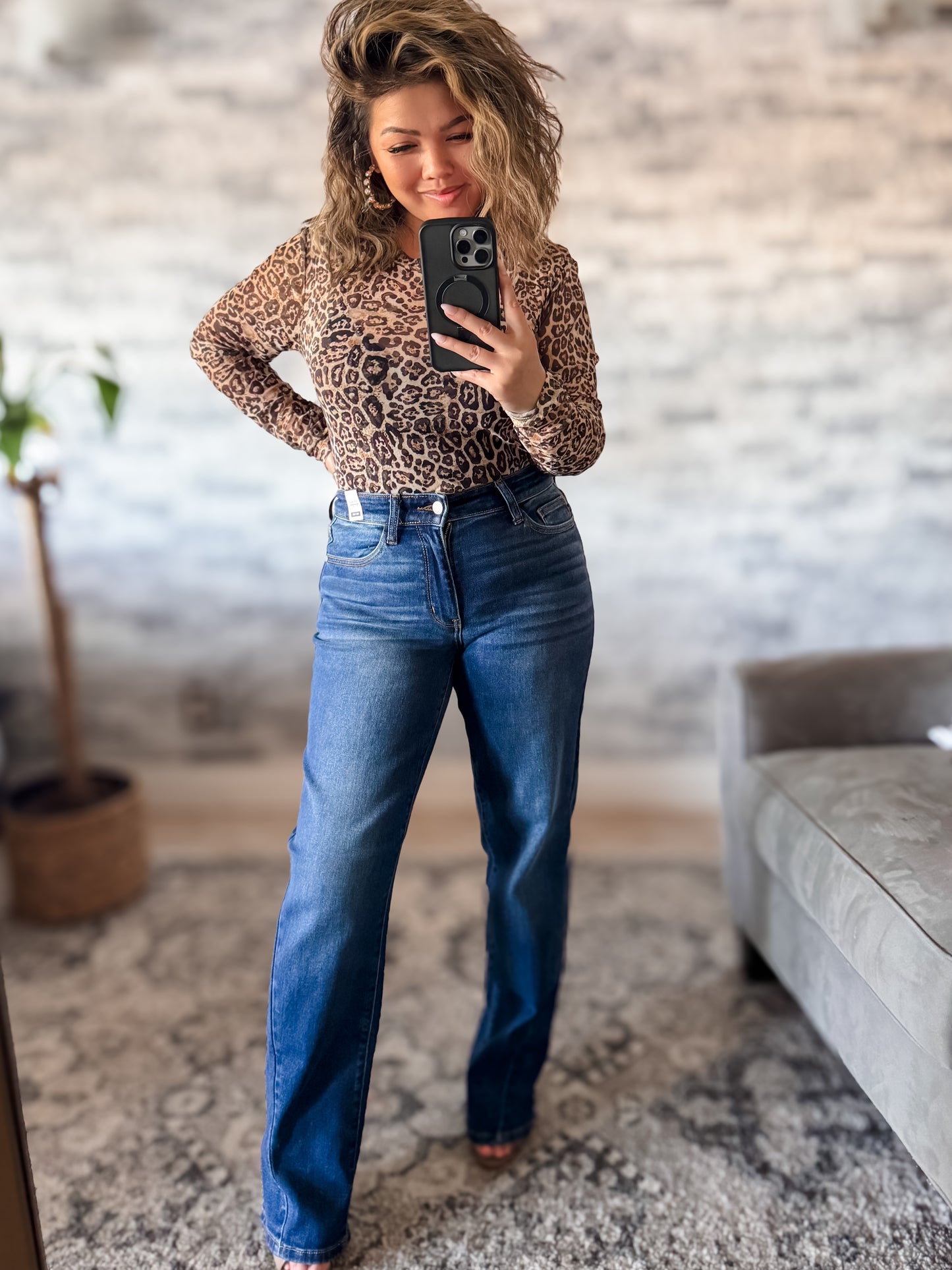 JUDY BLUE SLANTED SIDE SEAM STRAIGHT LEG JEANS