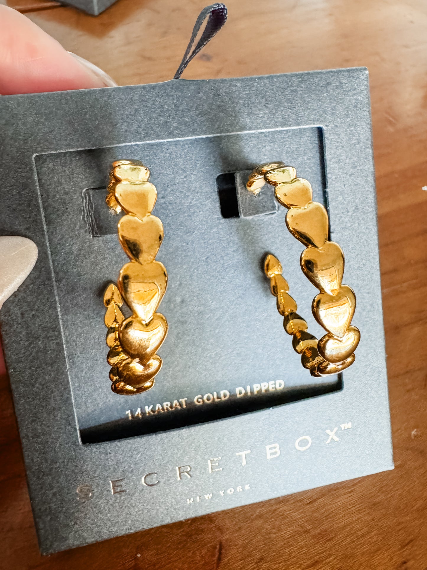 GOLD DIPPED HEART LINK HOOP EARRINGS