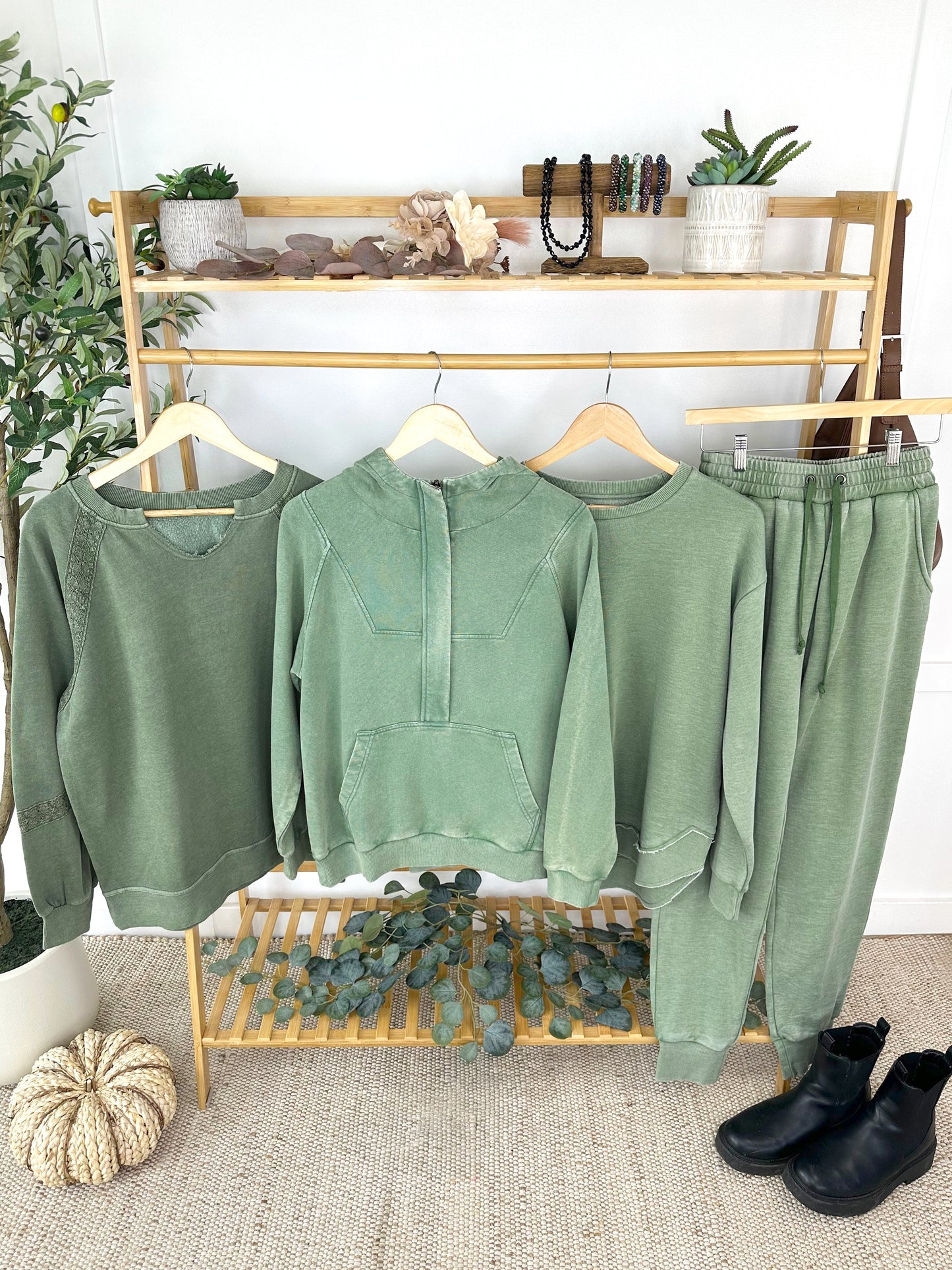Vintage Wash Joggers - Olive