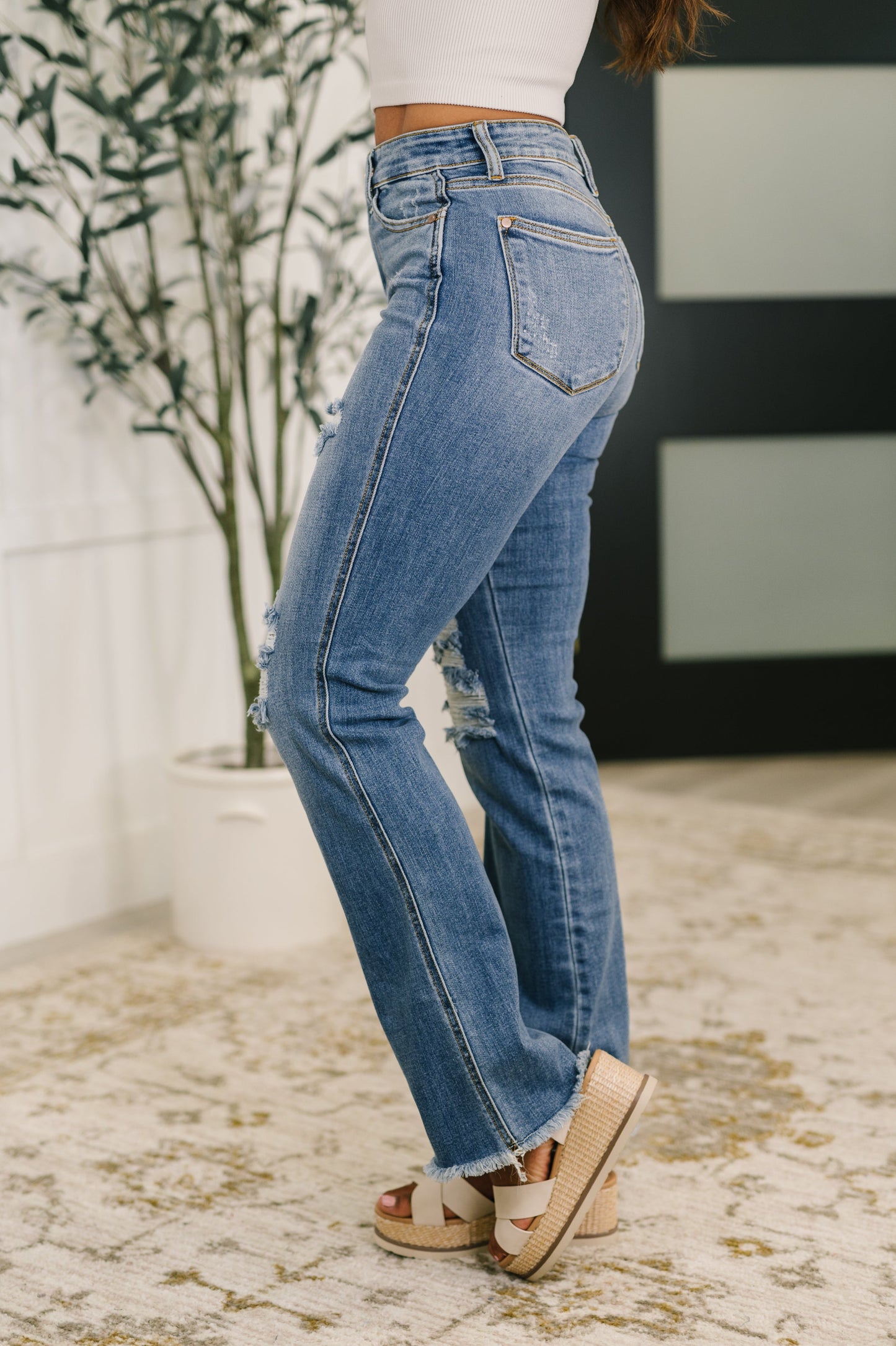JUDY BLUE HIGH RISE DISTRESSED BOOTCUT JEANS
