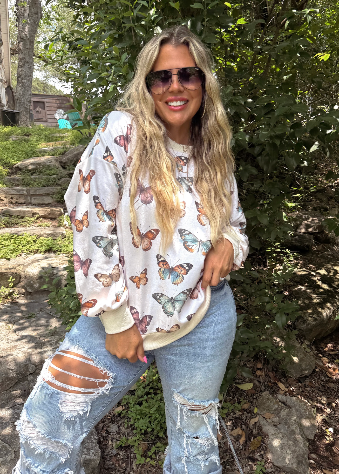 BUTTERFLY SEASON PULLOVER SWEATSHIRT
