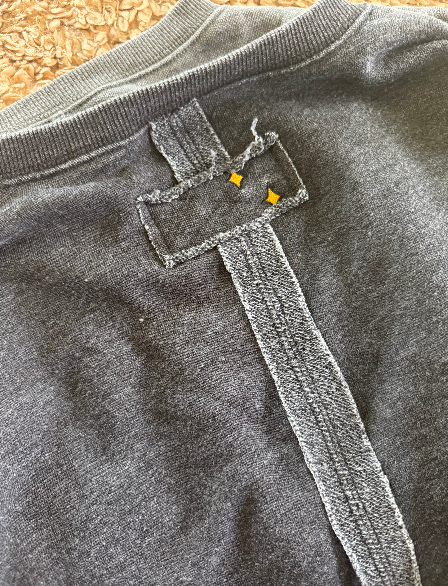 GHOST IN BLOOM PULLOVER