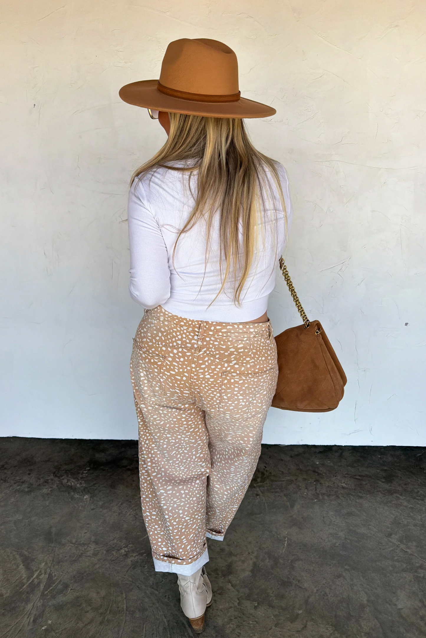 *PREORDER* WILD FAWN BARREL JEANS