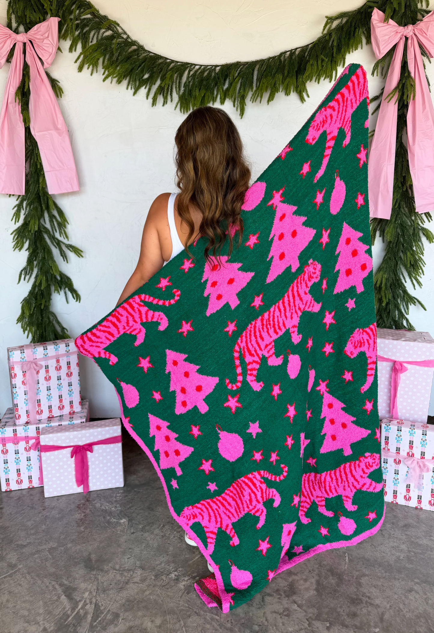 *PREORDER* CHRISTMAS MAGIC CLOUD BLANKET - TWO COLORS