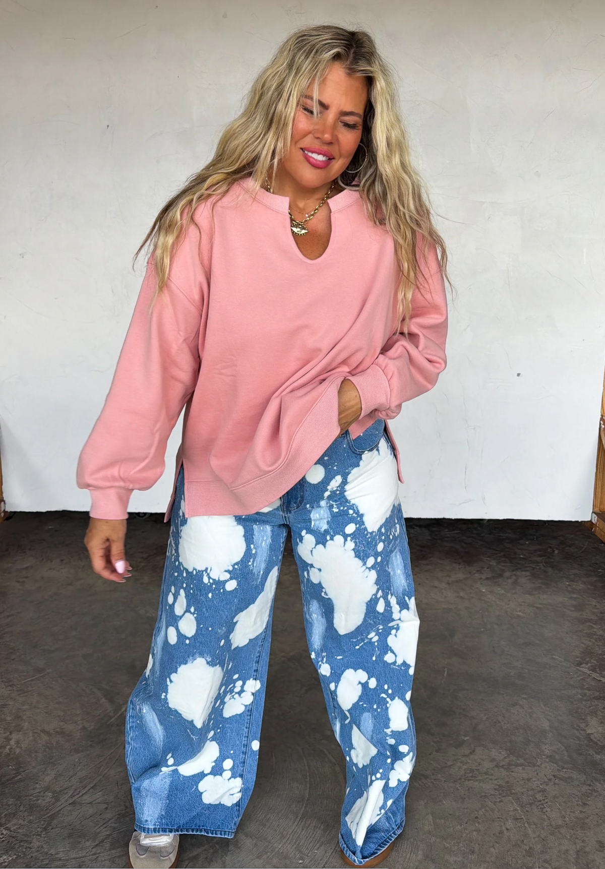 *PREORDER* SOLID LIVED IN OVERSIZED PULLOVER - TWO COLORS
