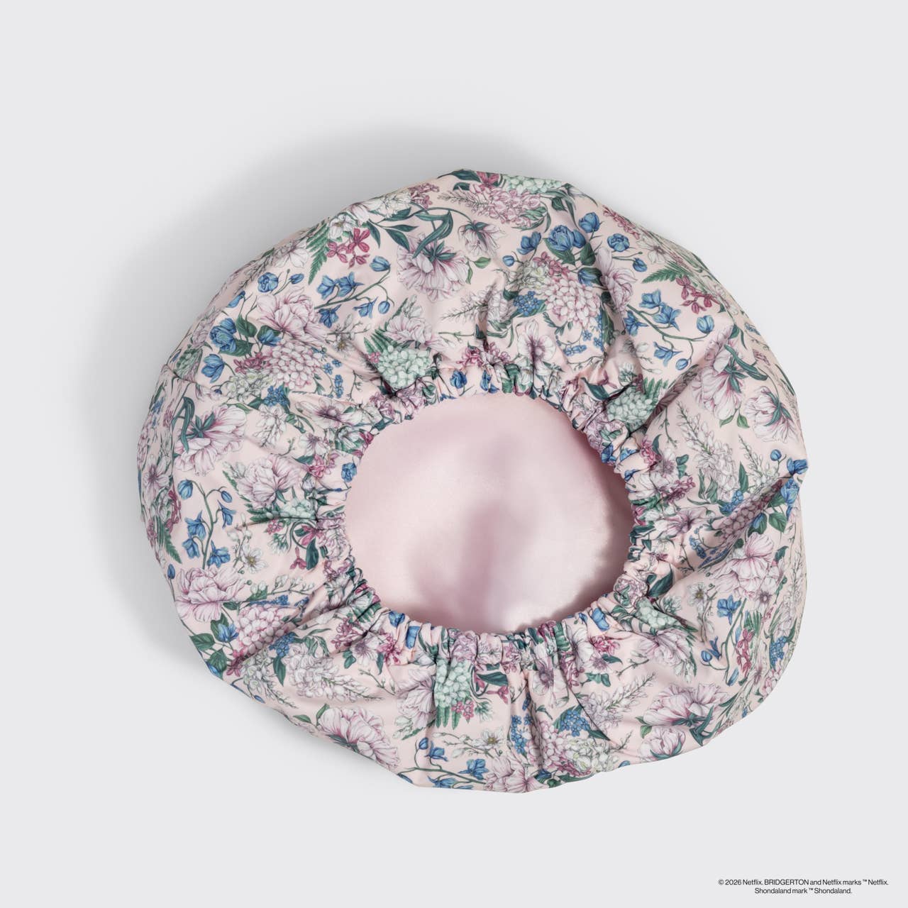KITSCH x BRIDGERTON SATIN-LINED FLEXI SHOWER CAP in WISTERIA