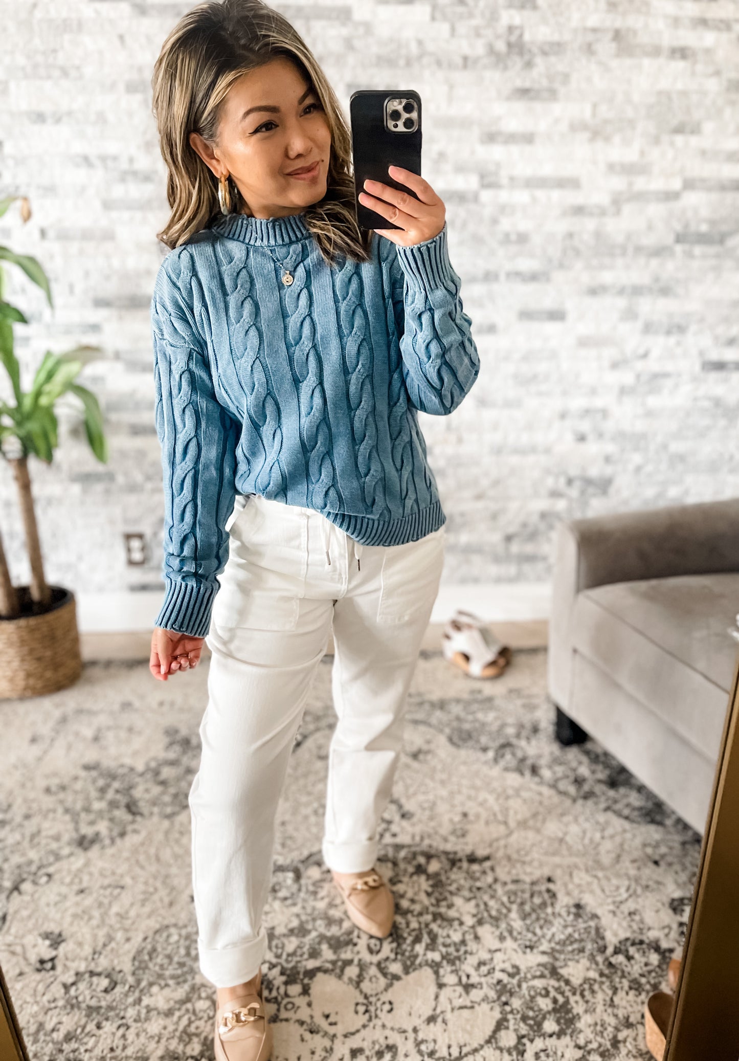 JUDY BLUE HIGH RISE DOUBLE CUFFED JOGGER in WHITE