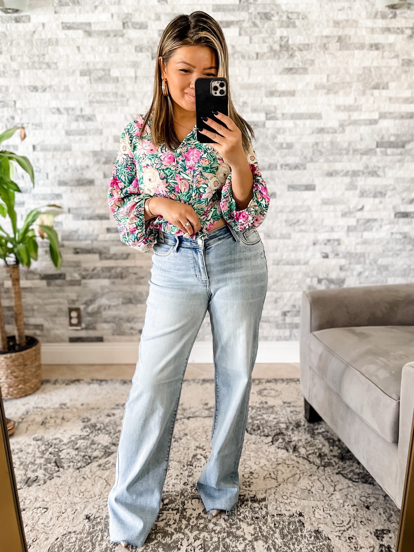 JUDY BLUE HIGH RISE V FRONT WAISTBAND STRAIGHT LEG JEANS